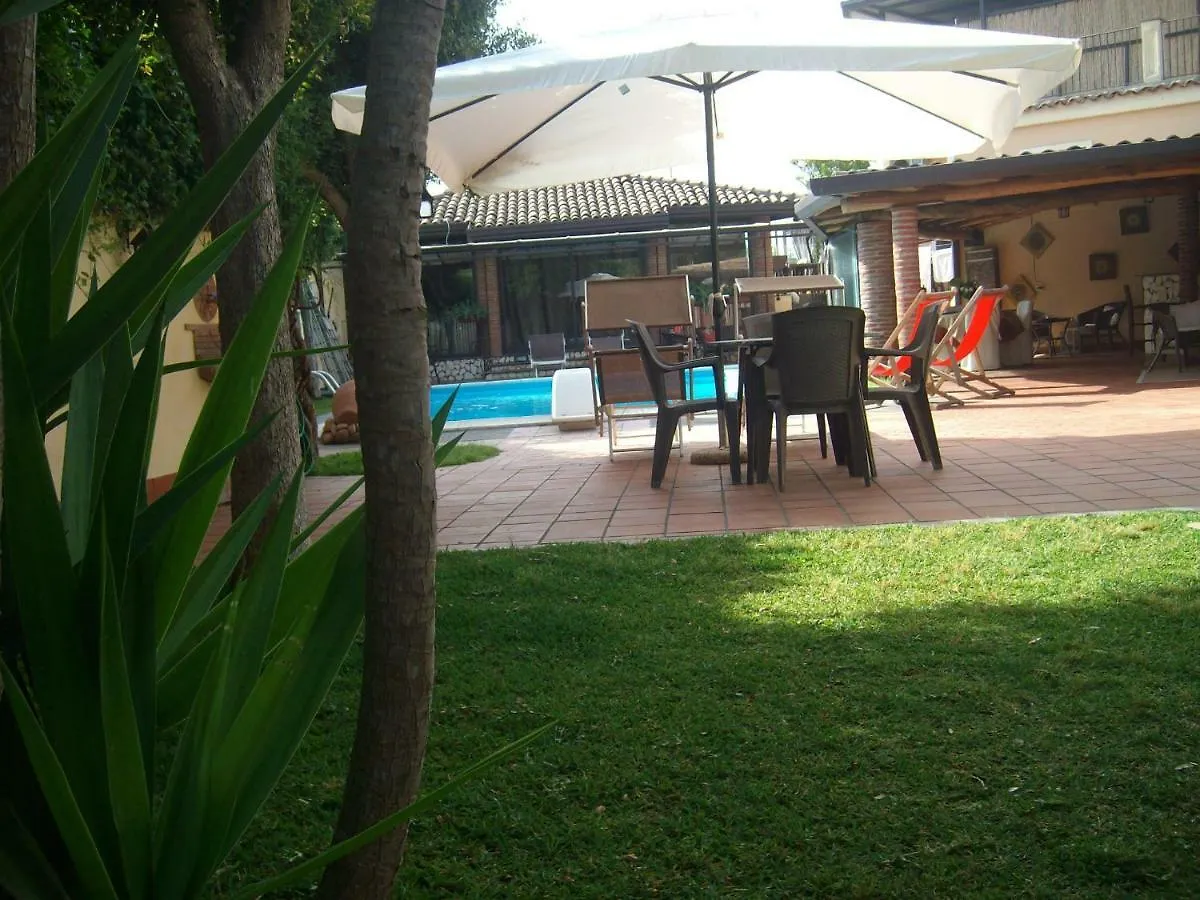 Holiday home Villa Singola -Sole-Luna-Casavilladusoleil Acireale