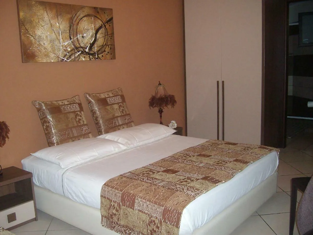 Holiday home Villa Singola -Sole-Luna-Casavilladusoleil Acireale