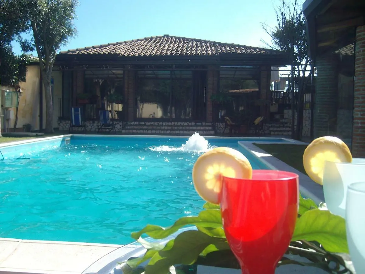 Villa Singola -Sole-Luna-Casavilladusoleil Acireale